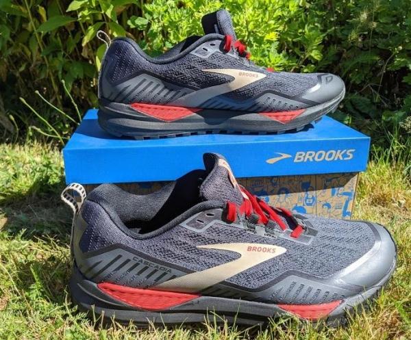 brooks gore tex trail shoes