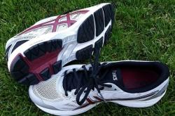 asics gel nimbus 20 sakura