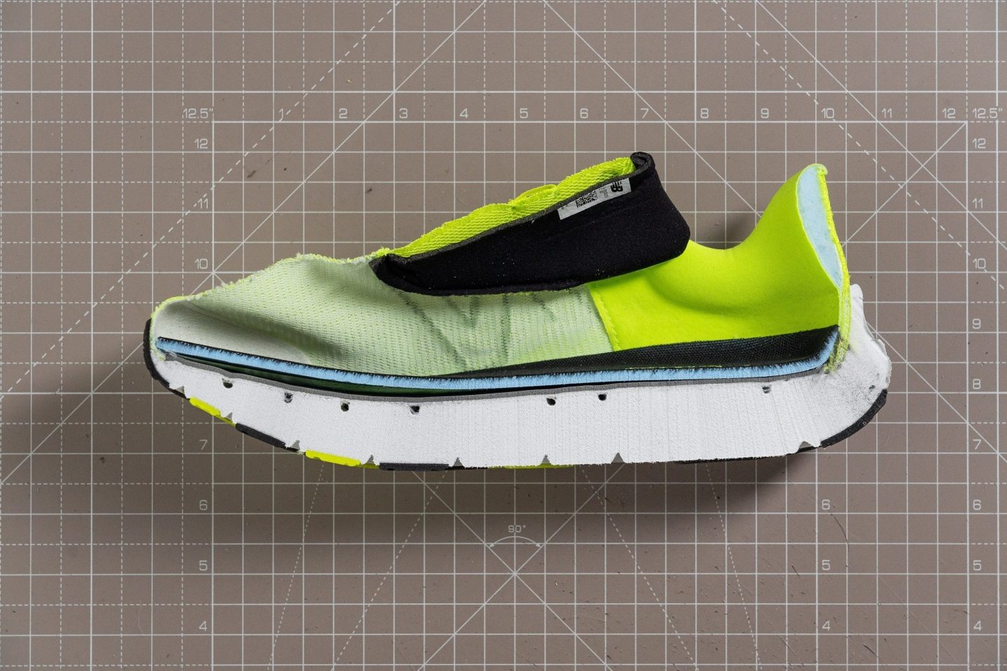 sneakers with low heel drop