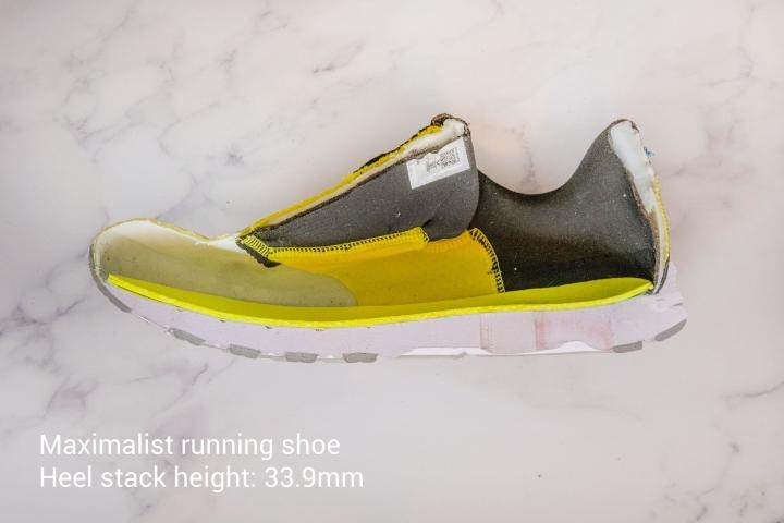 Maximal stack height running shoe