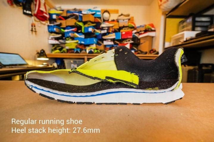 Medium stack height running shoe