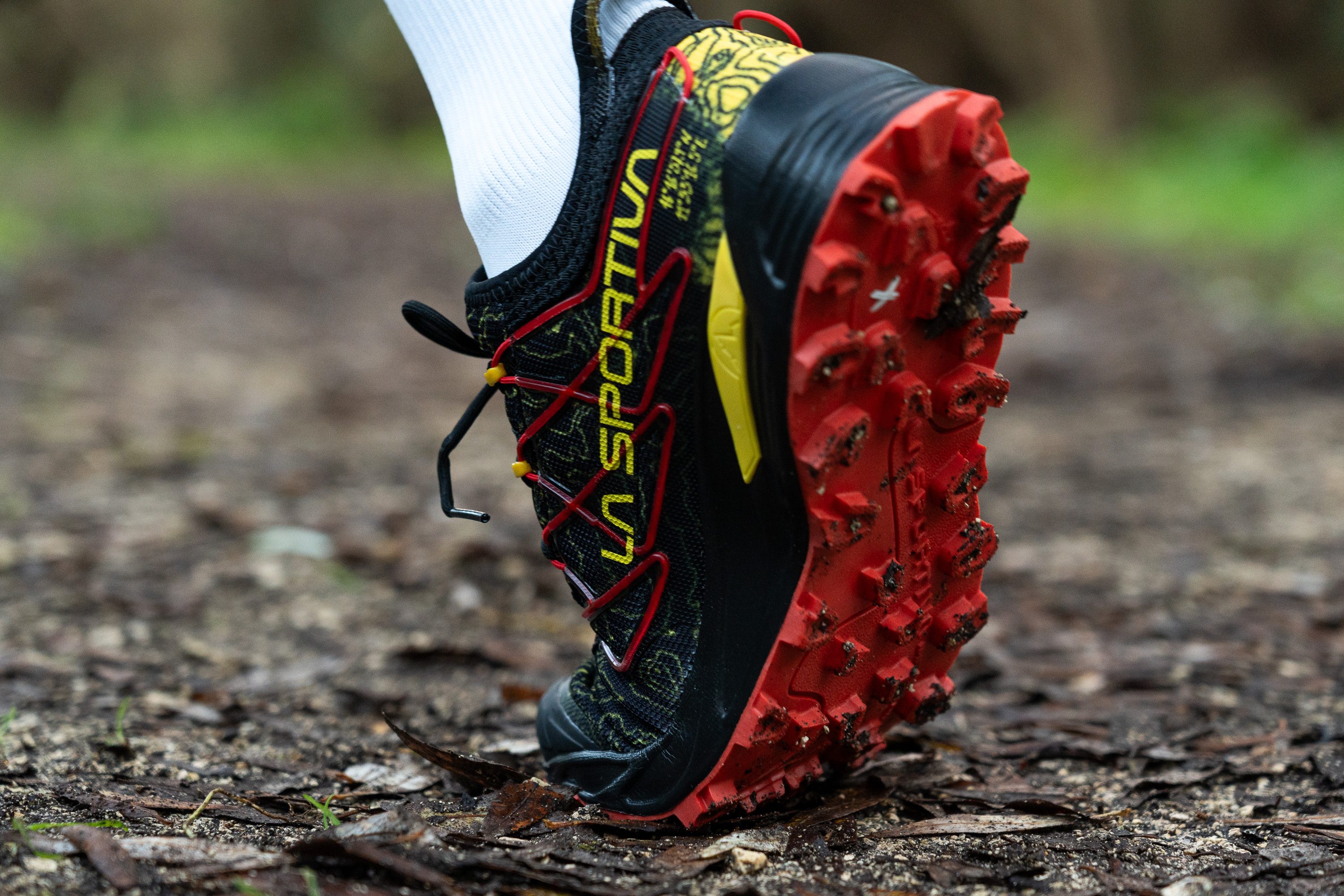 Cortadas por la mitad Analisis y review de las La Sportiva Mutant 2024 RunRepeat