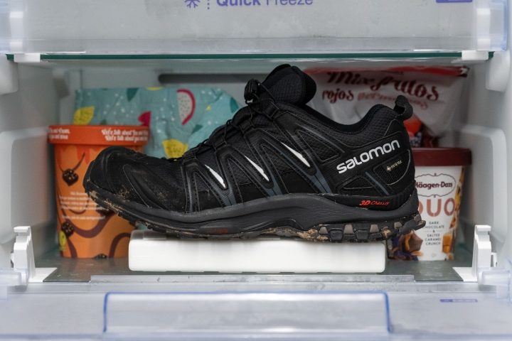 Кросівки Salomon оригінал 38 розмір gore tex напівчеревики, Cut in half: Salomon  XA Pro 3D GTX Review (2024)