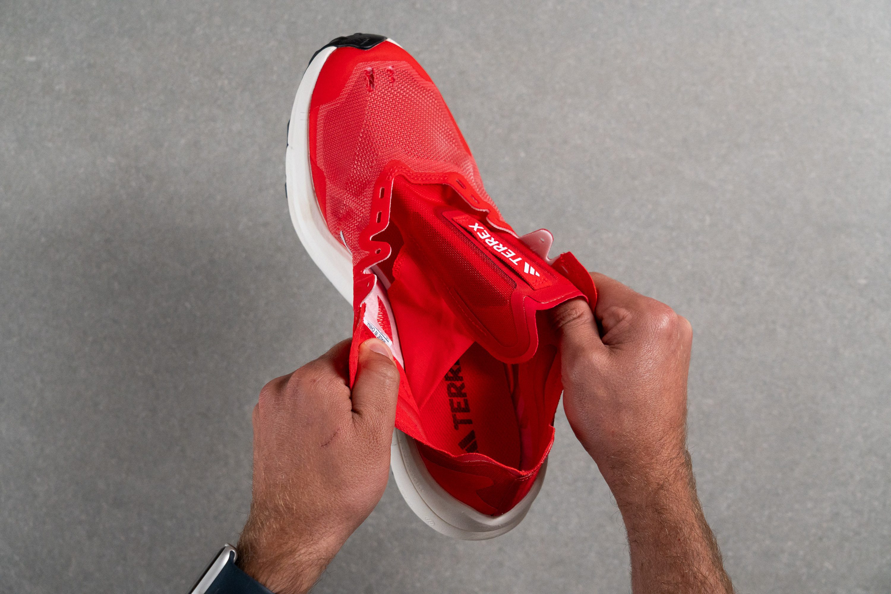 Adidas Terrex Agravic Speed Tongue: gusset type
