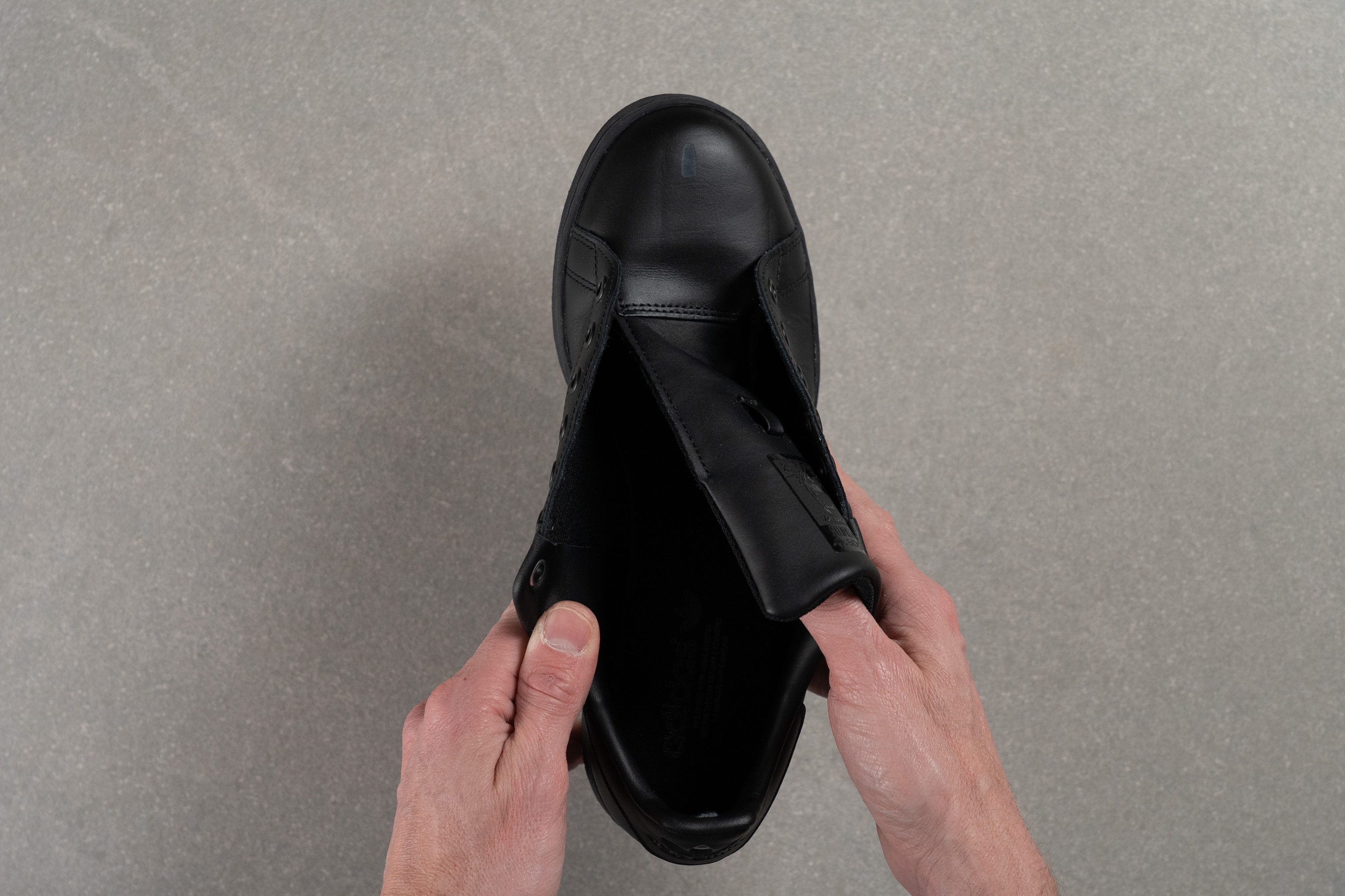 Adidas Stan Smith Tongue: gusset type