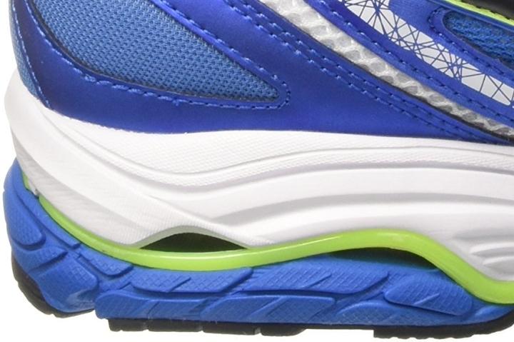 Mizuno Wave Skyrise Road Running Shoes midsole