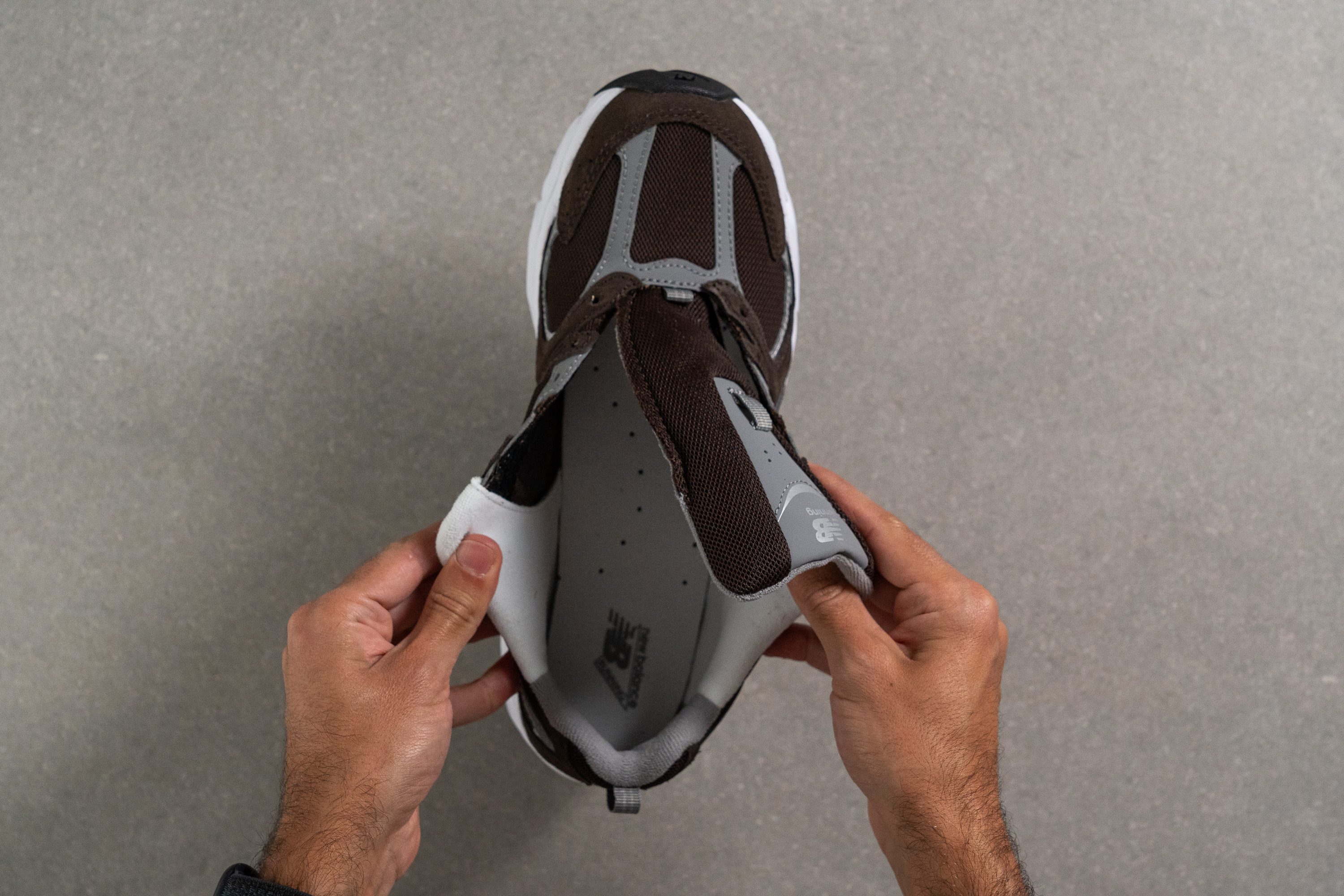 New Balance 530 Tongue: gusset type