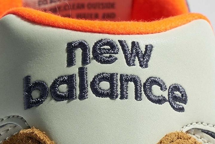 zapatillas de running New Balance placa de carbono heel logo