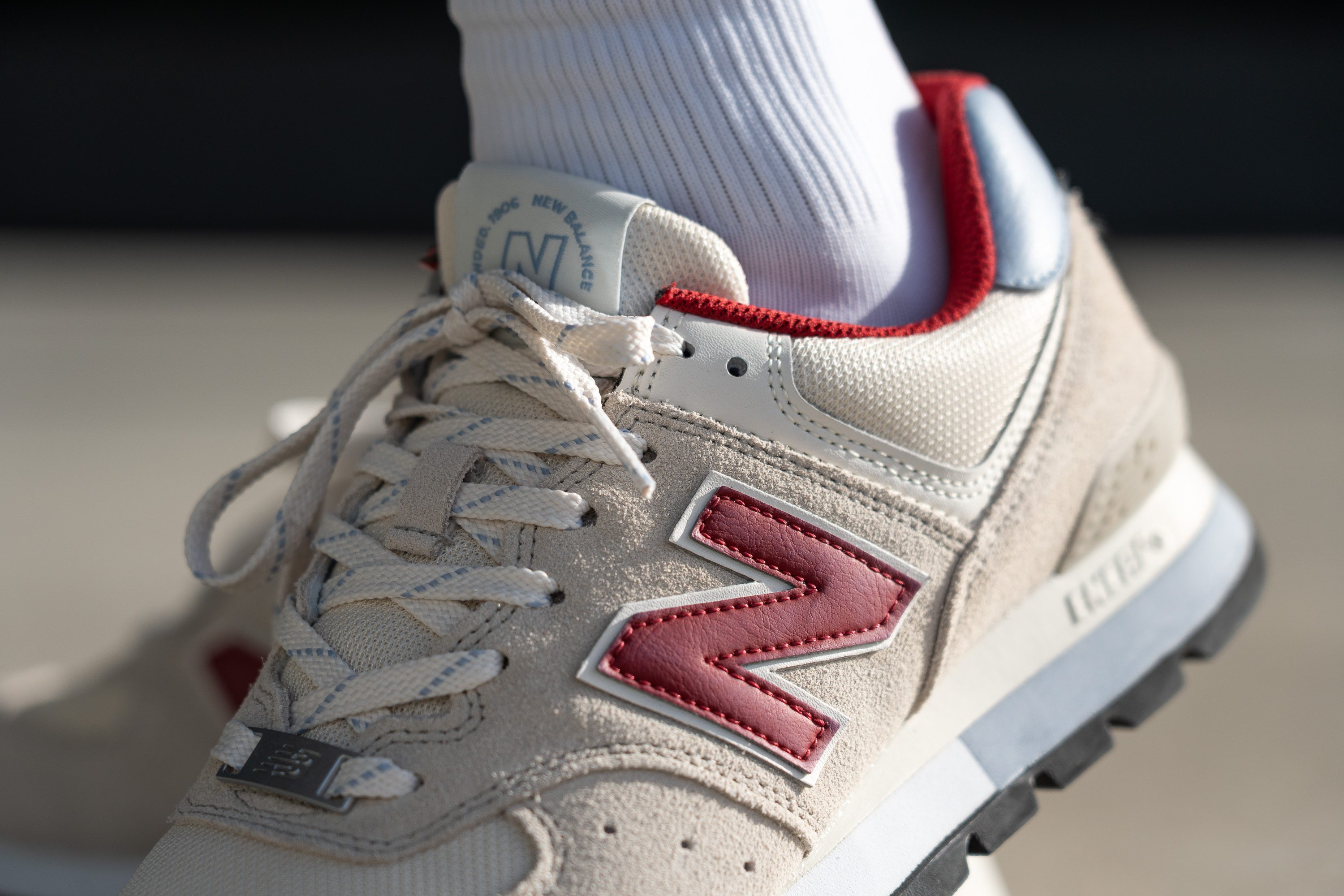 New Balance 574 laces