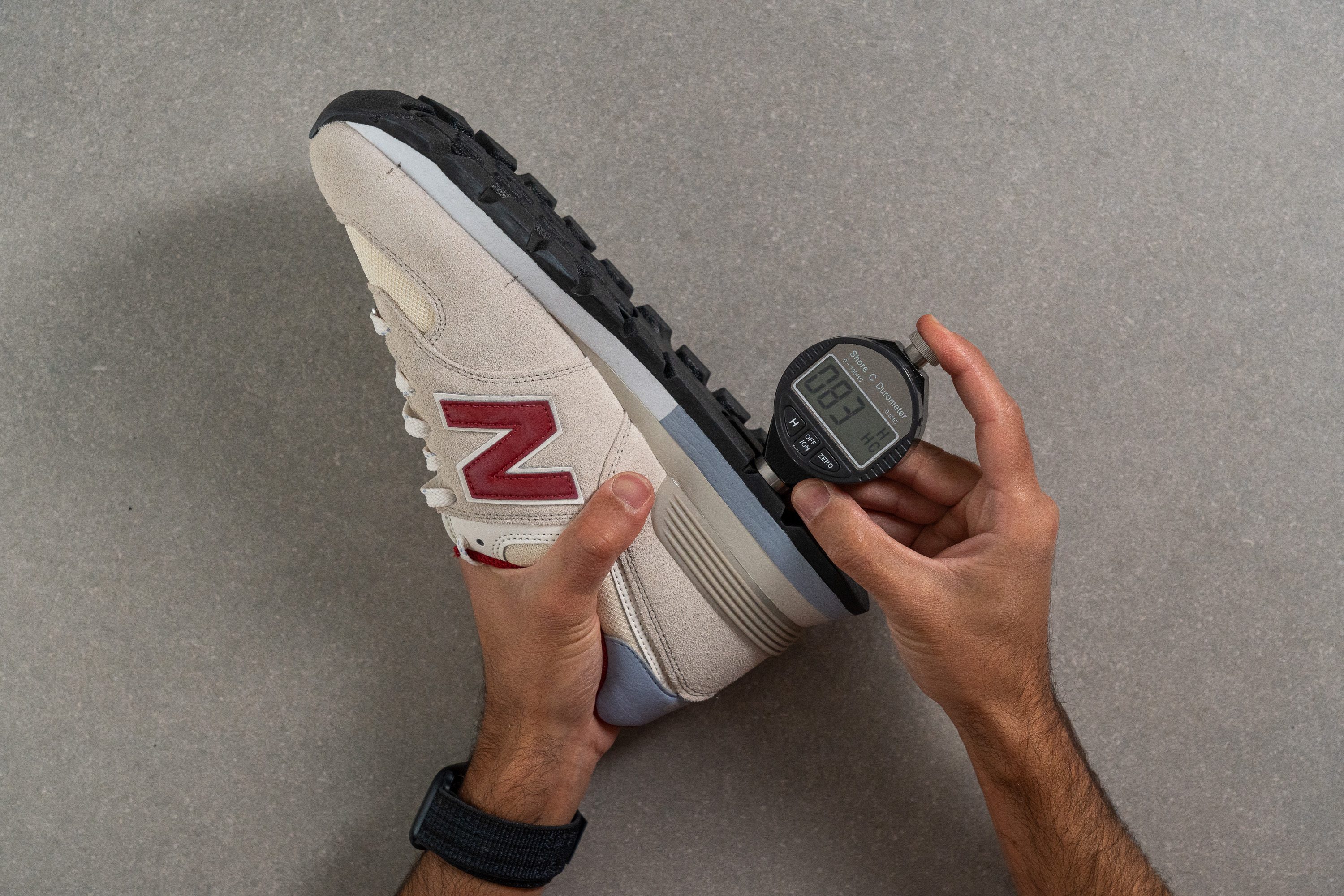 Tecnologias New balance 570V2 Brede Sneakers Outsole hardness