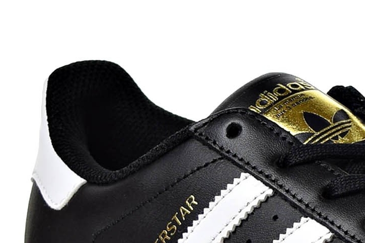 Adidas Superstar collar