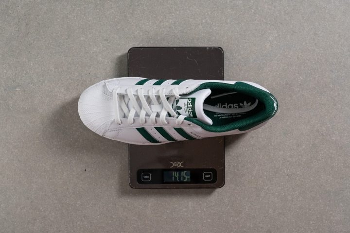 How much do store adidas superstars weigh