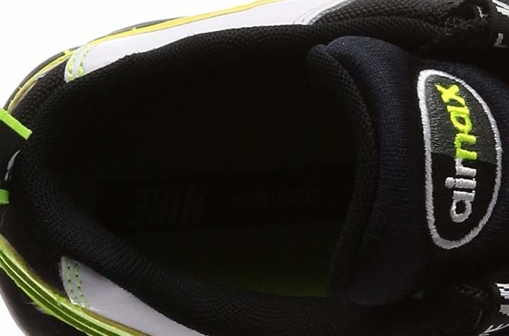 Nike Flip Flops Victori One Shower collar