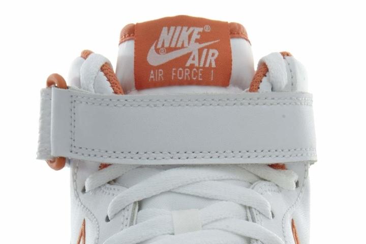 Nike Air Force 1 Mid collar front view