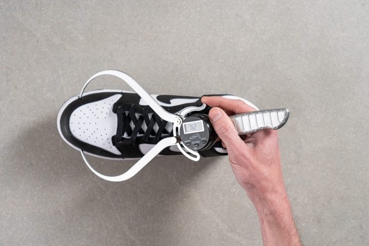 Nike Dunk High Toebox width at the big toe_25