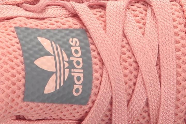 adidas response Swift Run logo