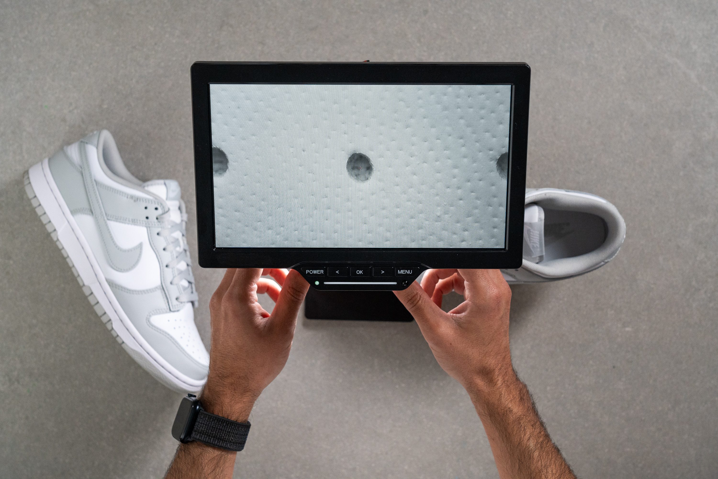 Nike Dunk Low Breathability microscope test