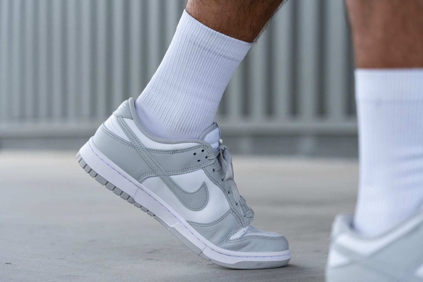 does dunk low run small