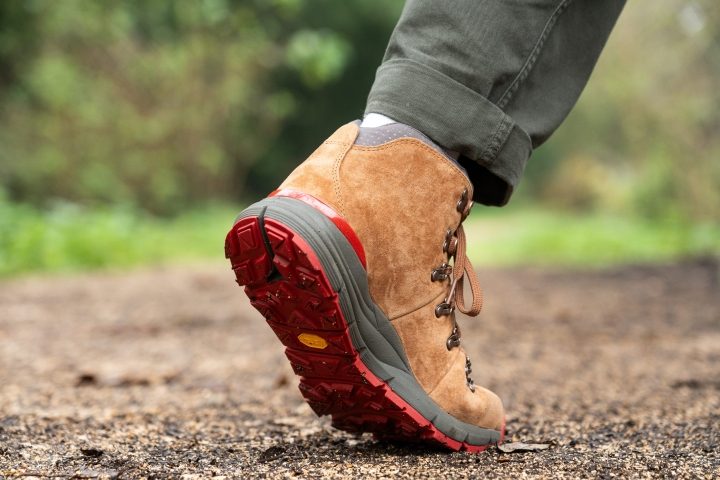 Danner Mountain 600 Difference in stiffness in cold