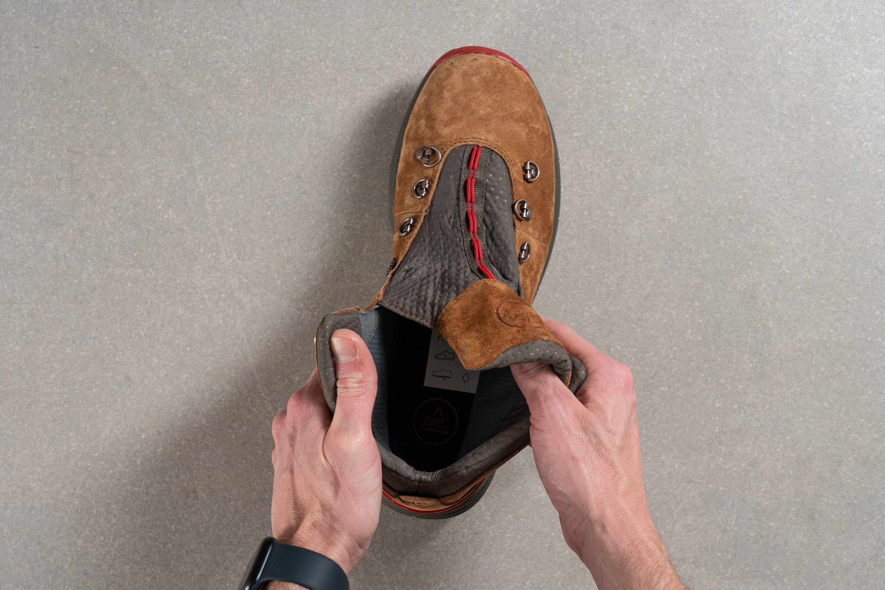 Danner Mountain 600 Tongue: gusset type