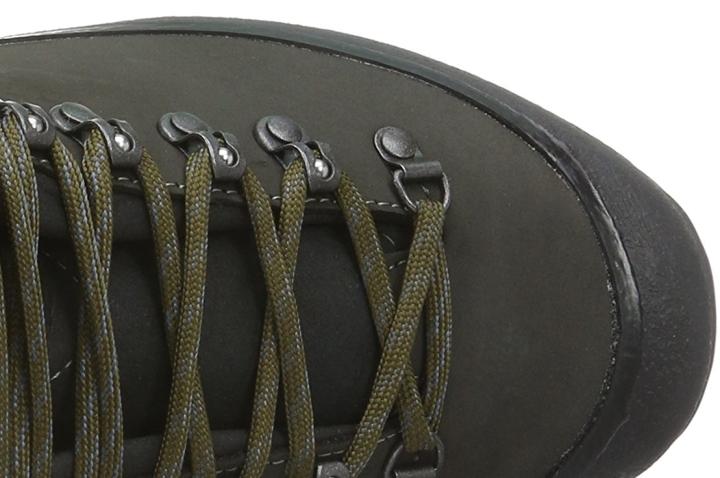 Top 27% most popular hiking boots reduced seams