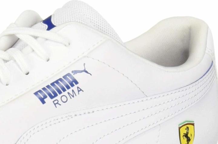 Laço reflexivo e logotipo PUMA No shoe collar