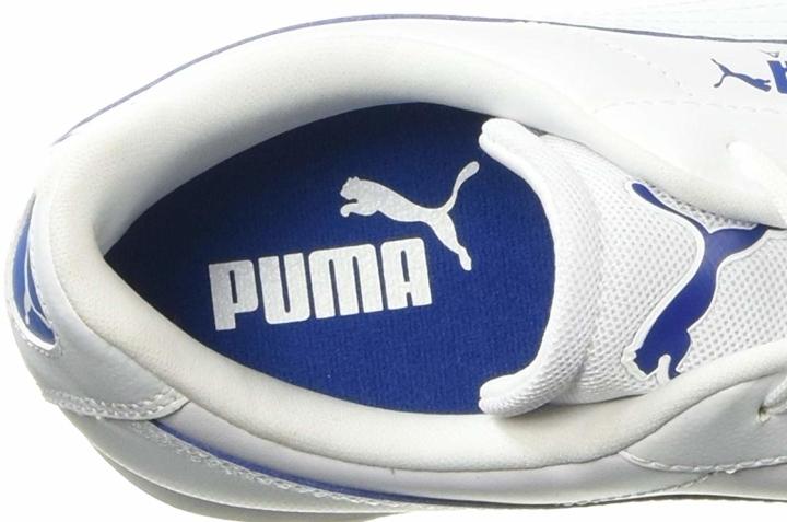 Laço reflexivo e logotipo PUMA No Shoe tongue