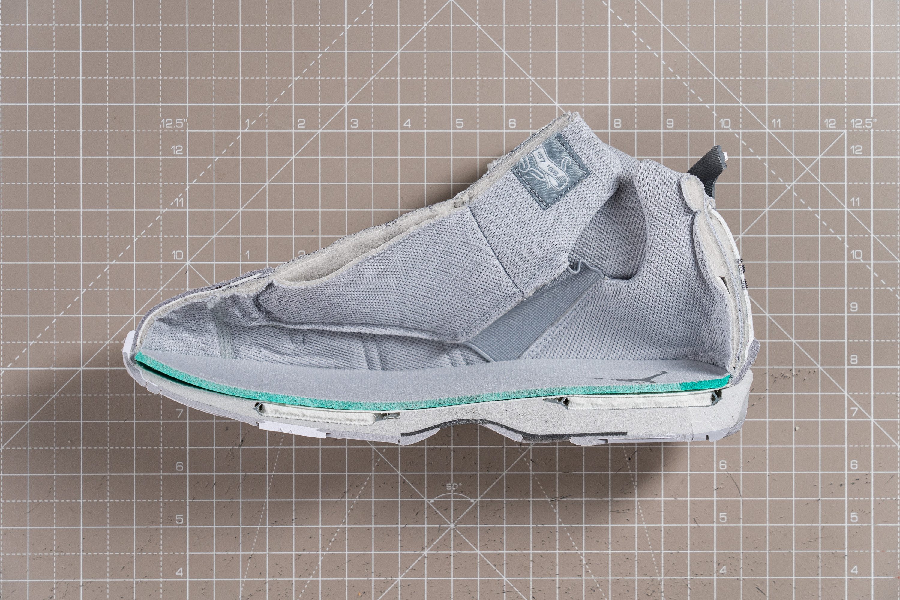 Update 15.12.2022 Die ersten Fotos des Air Jordan 5 SE Craft wurden jetzt auf Instagram Drop