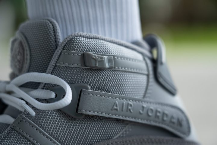 Update 15.12.2022 Die ersten Fotos des Air Jordan 5 SE Craft wurden jetzt auf Instagram topmost eyelet