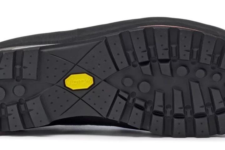 Provides traction on rocky terrain outsole