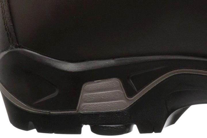 leather is featured on the upper midsole