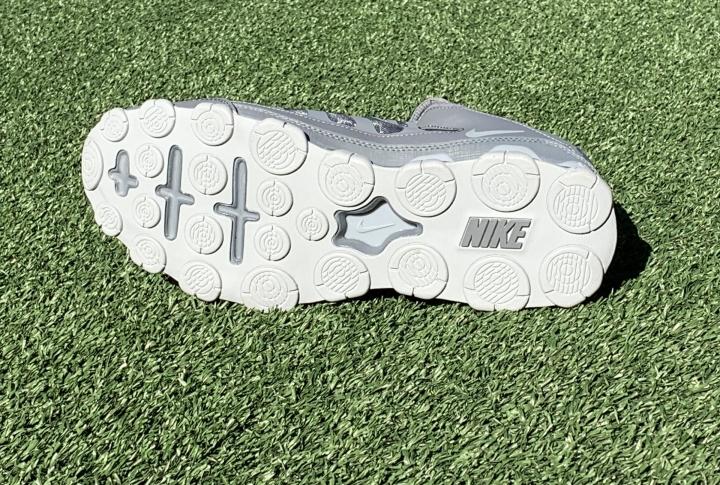 nike-reax-8-tr-outsole.JPG