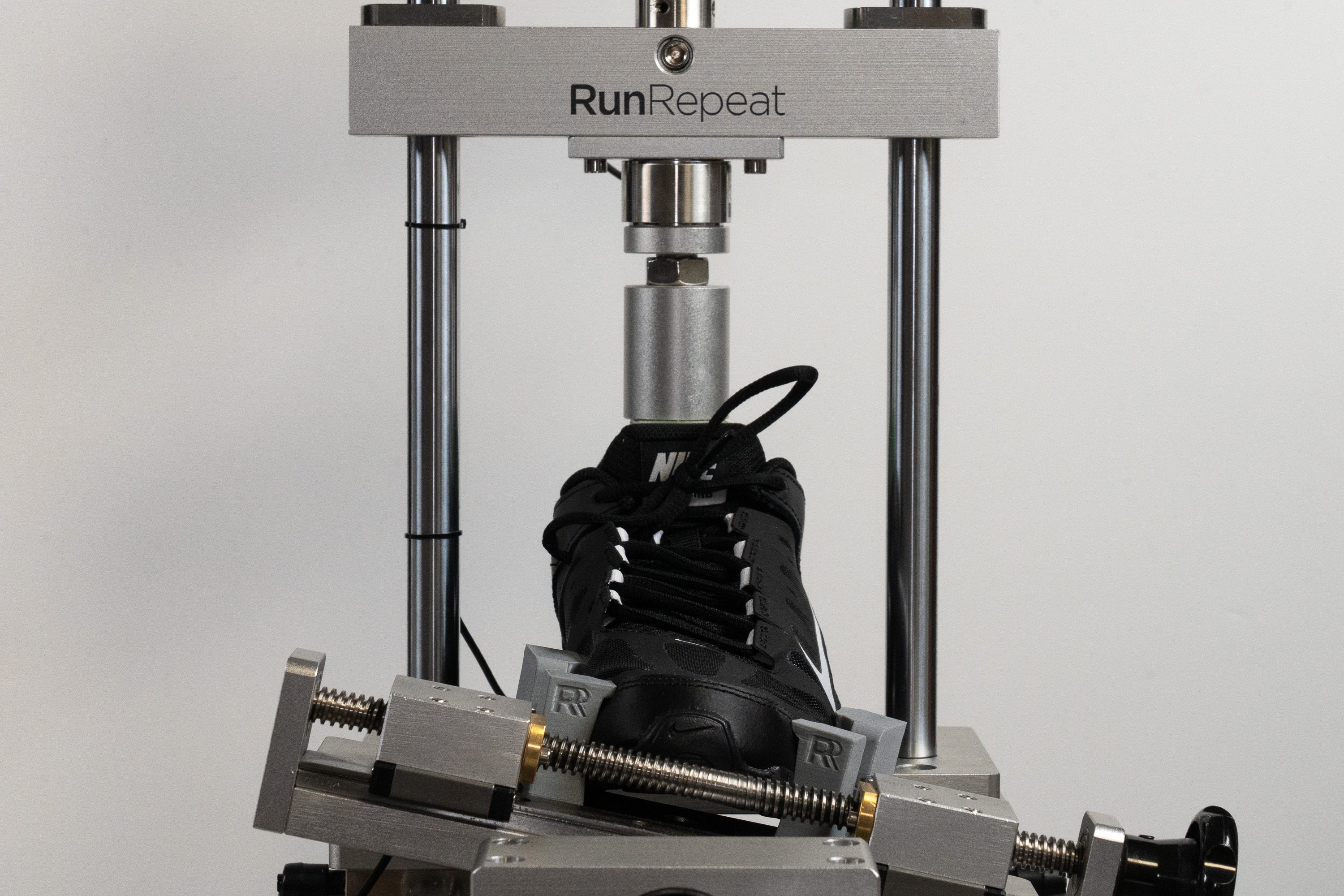 Nike Reax 8 TR Torsional rigidity