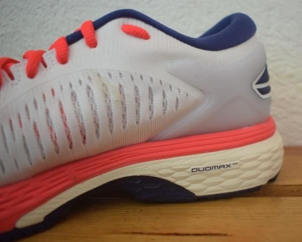 asics gel kayano 26 sizing