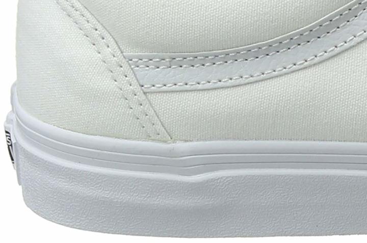 Vans Penn X Comfycush Authentic heel