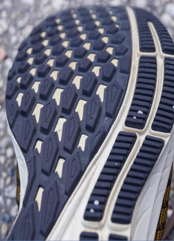 nike air zoom pegasus 35 flat feet