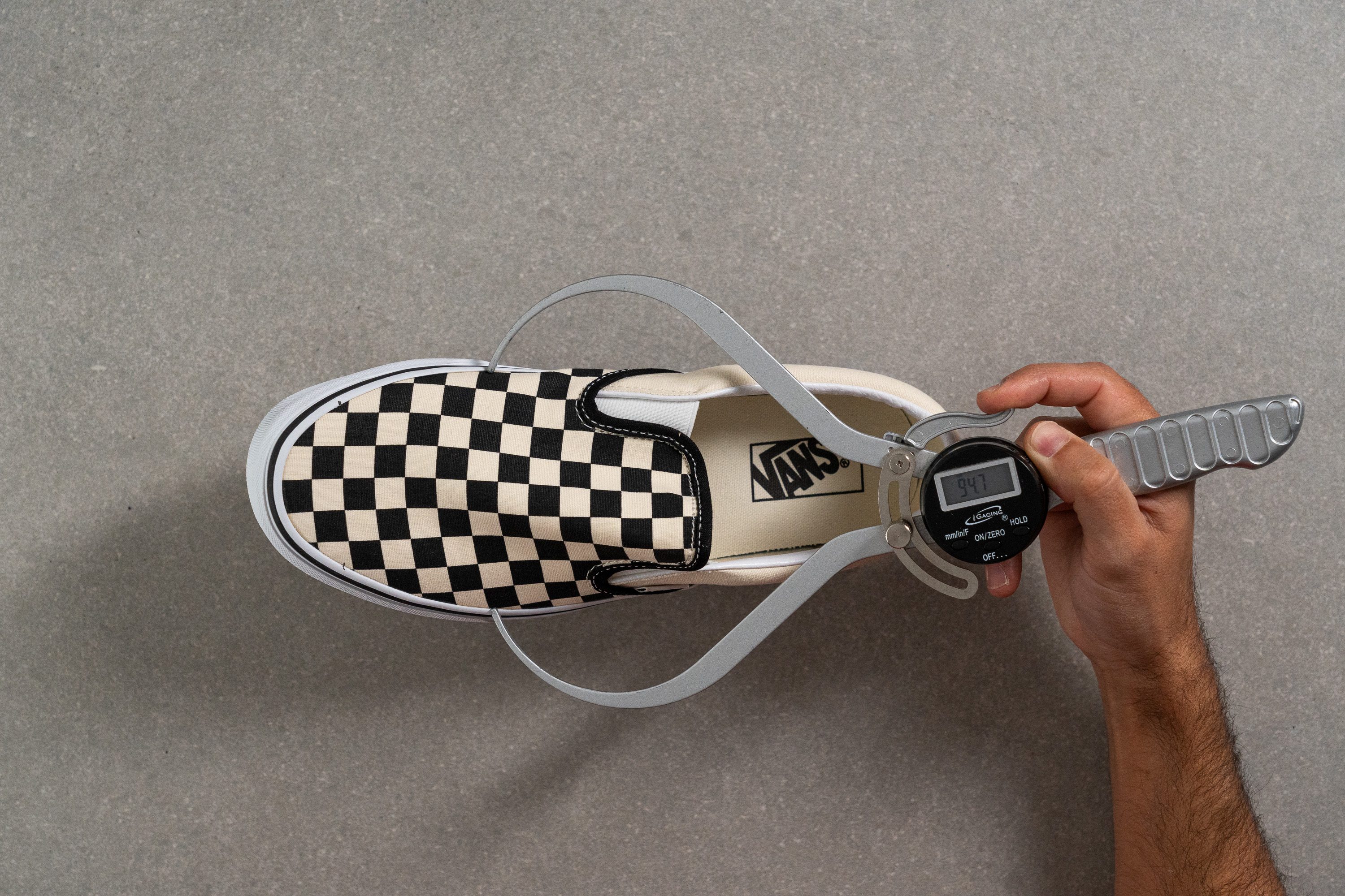 vans mid Slip-On Toebox width at the widest part