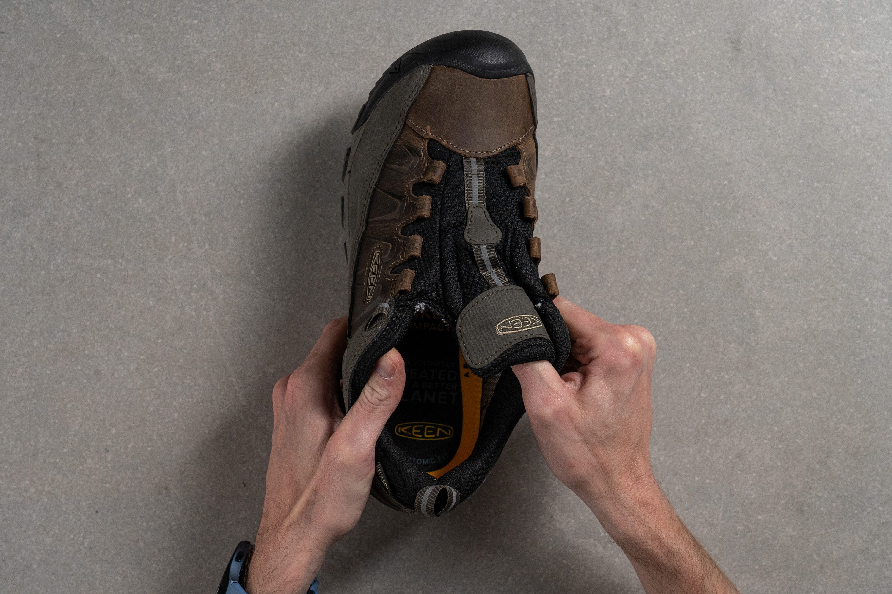 KEEN Well-constructed and durable upper Tongue: gusset type