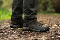 Cut in half: KEEN Targhee III Waterproof Mid Review (2023) | RunRepeat