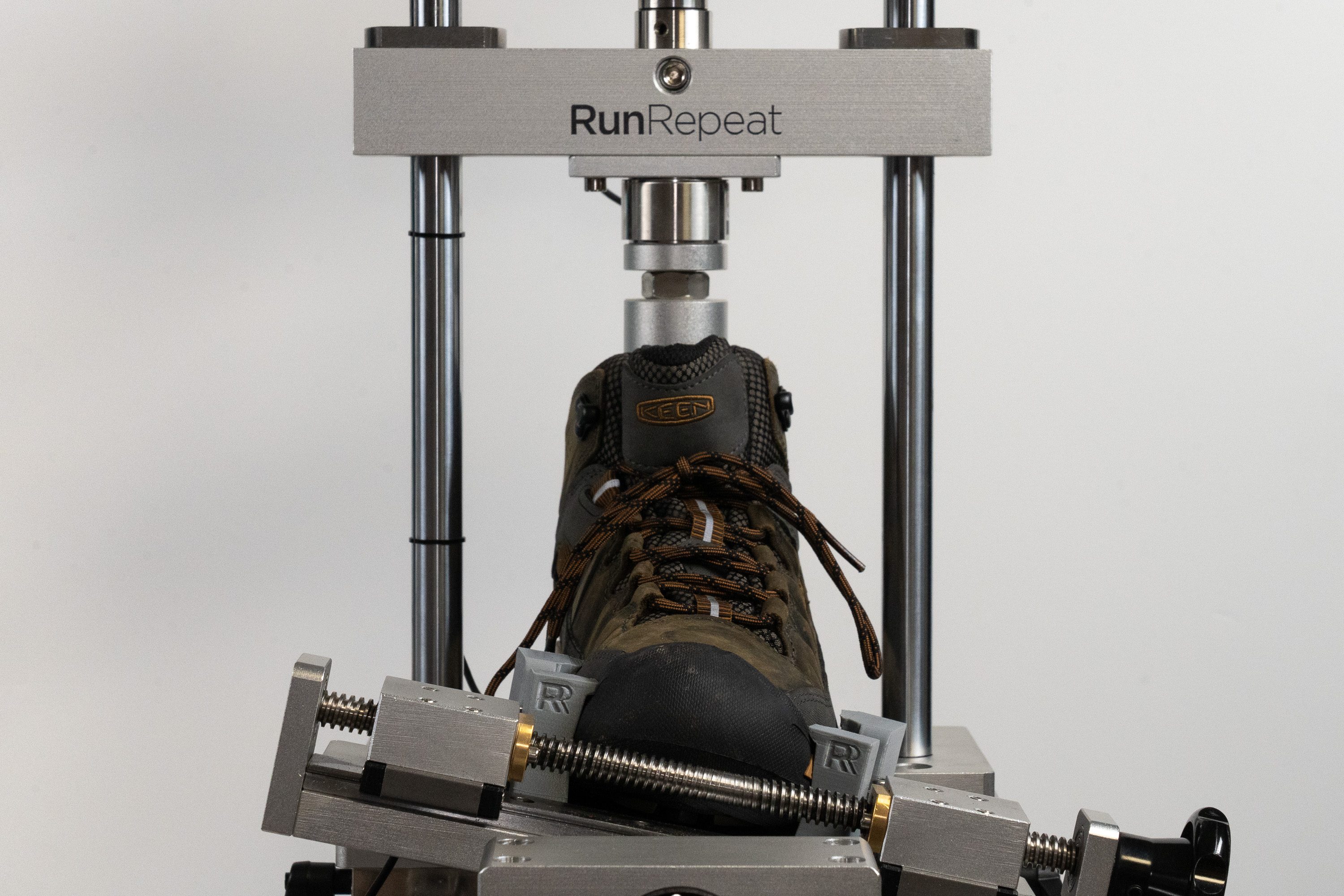 KEEN Targhee III Waterproof Mid Torsional rigidity