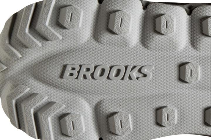 Brooks PureGrit 7 sticky rubber