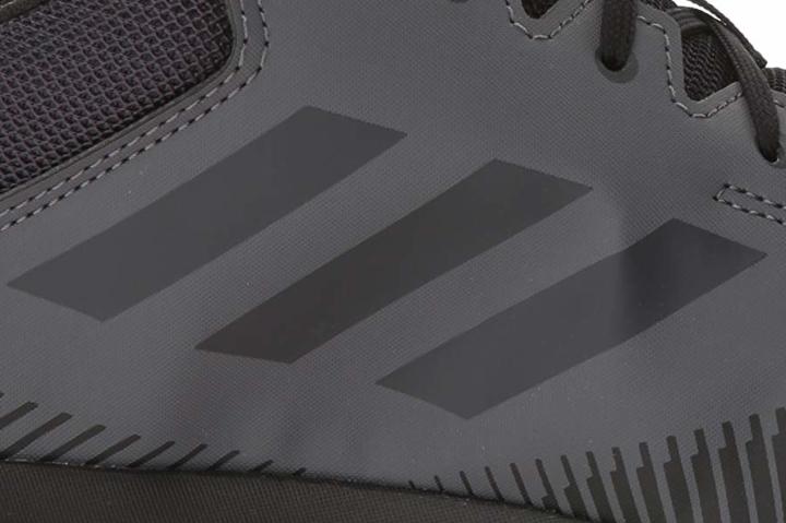 Adidas Terrex Tracerocker logo