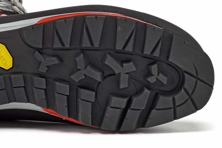 updated 4 Apr 2023 outsole 1