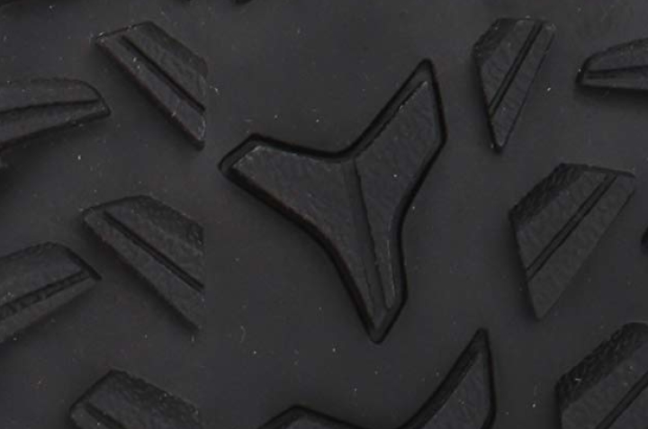 Columbia Newton Ridge Plus II Waterproof multi-directional lugs