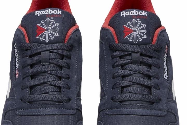 Reebok Classic Big Vector Crew MU laces