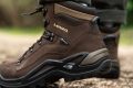 Lowa Too warm for summer hikes Heel stack outdoor