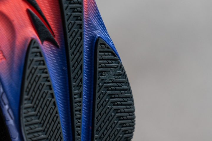 Toebox width at the widest part Outsole durability
