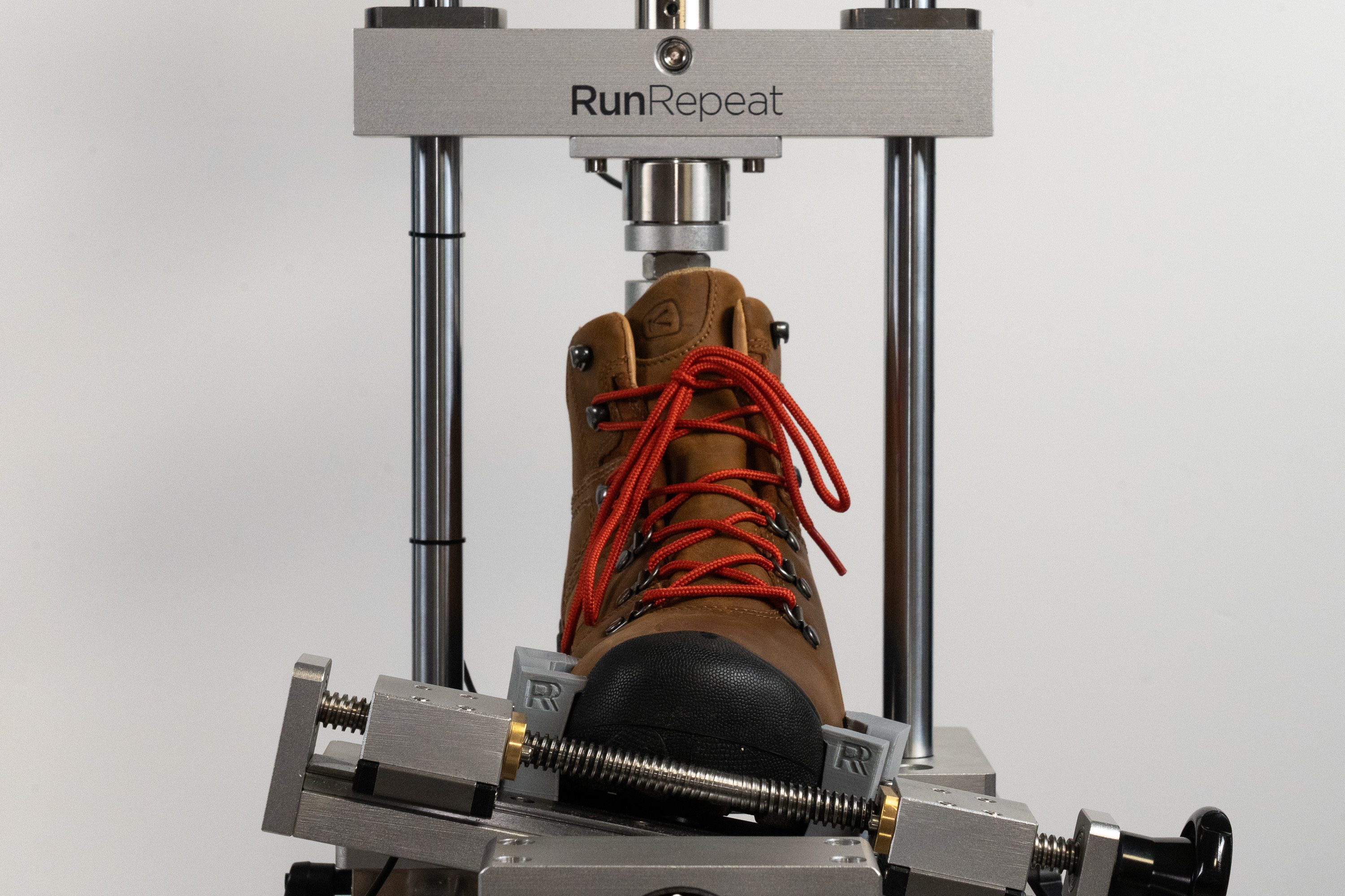 KEEN Pyrenees Torsional rigidity