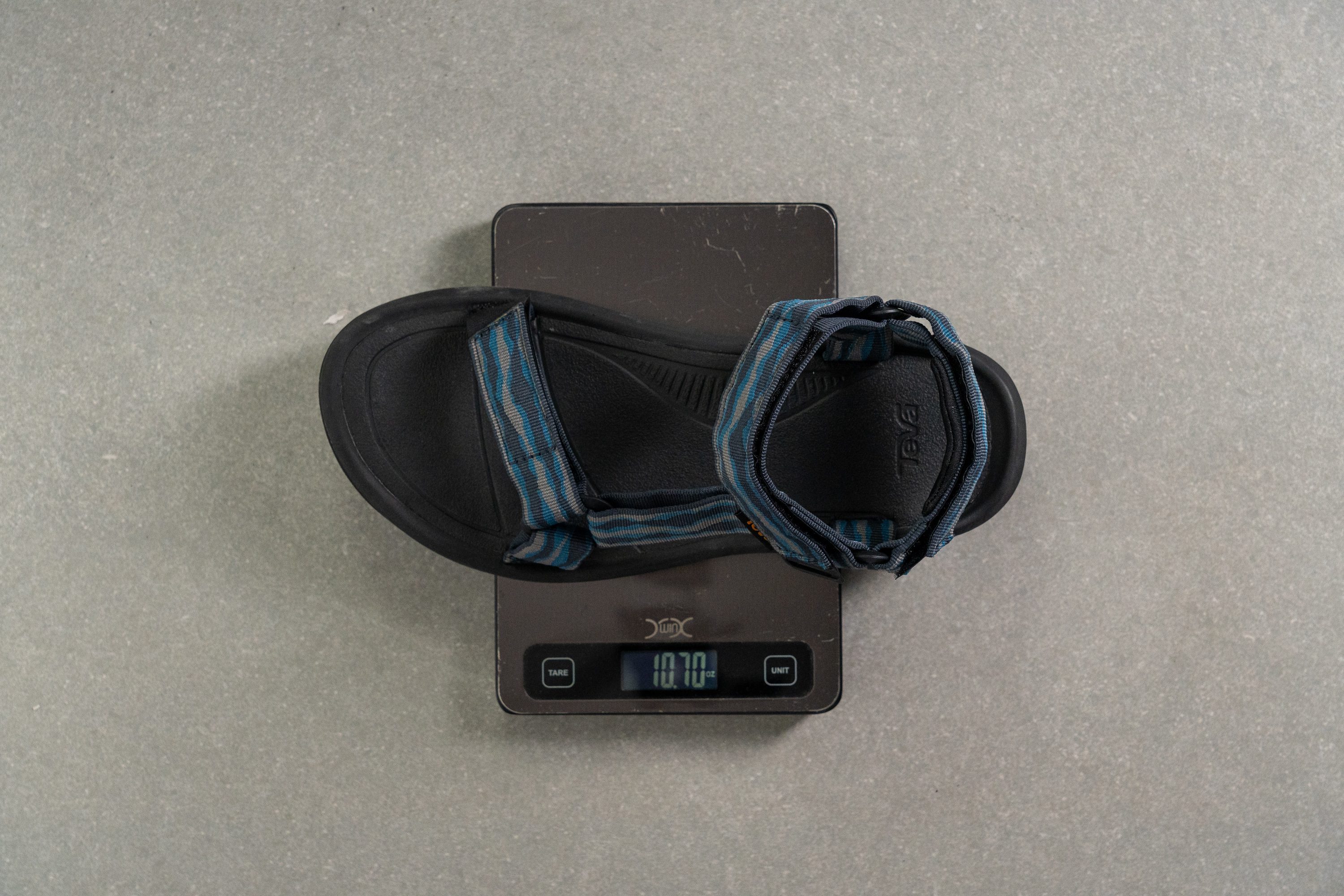 best hiking sandals Weight