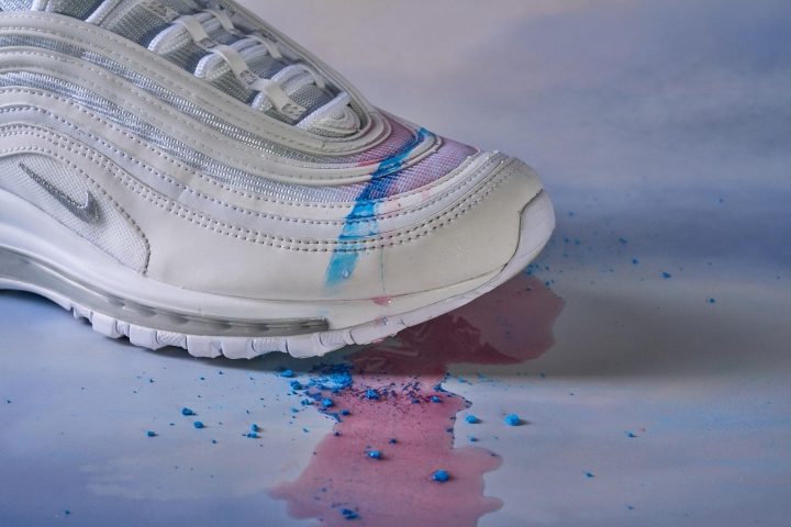 Nike-Air-Max-97-Stain-Testing-Wet.jpg